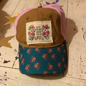 Natural Life floral hat